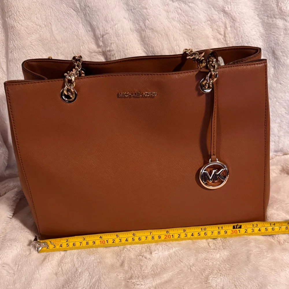 Michael Kors Susannah Leather Tote in Luggage with Gold Accents - Picture 3 of 12